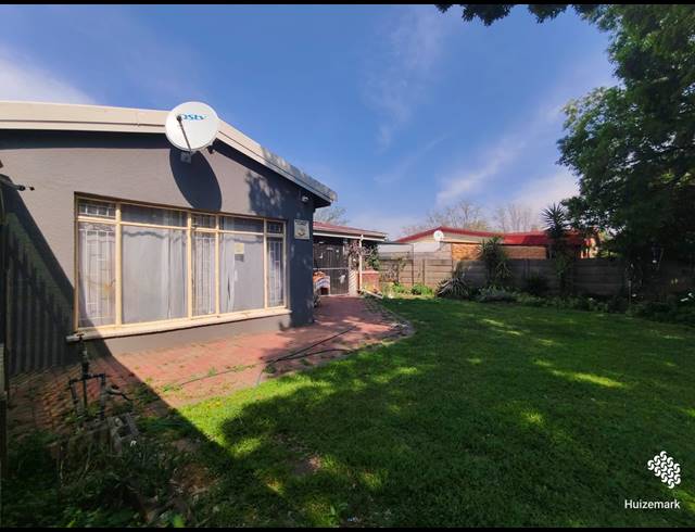 3 BEDROOM HOUSE FOR SALE IN SASOLBURG EXT 12